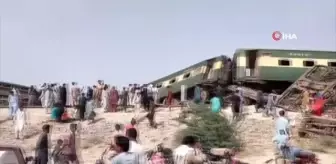 Pakistan'da tren raydan çıktı: 22 ölü