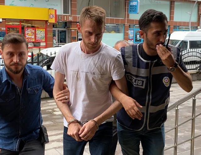 Rize'de Kiracı-Ev Sahibi Anlaşmazlığından Kaynaklanan Kavga Sonucu 2 Kişi Hayatını Kaybetti
