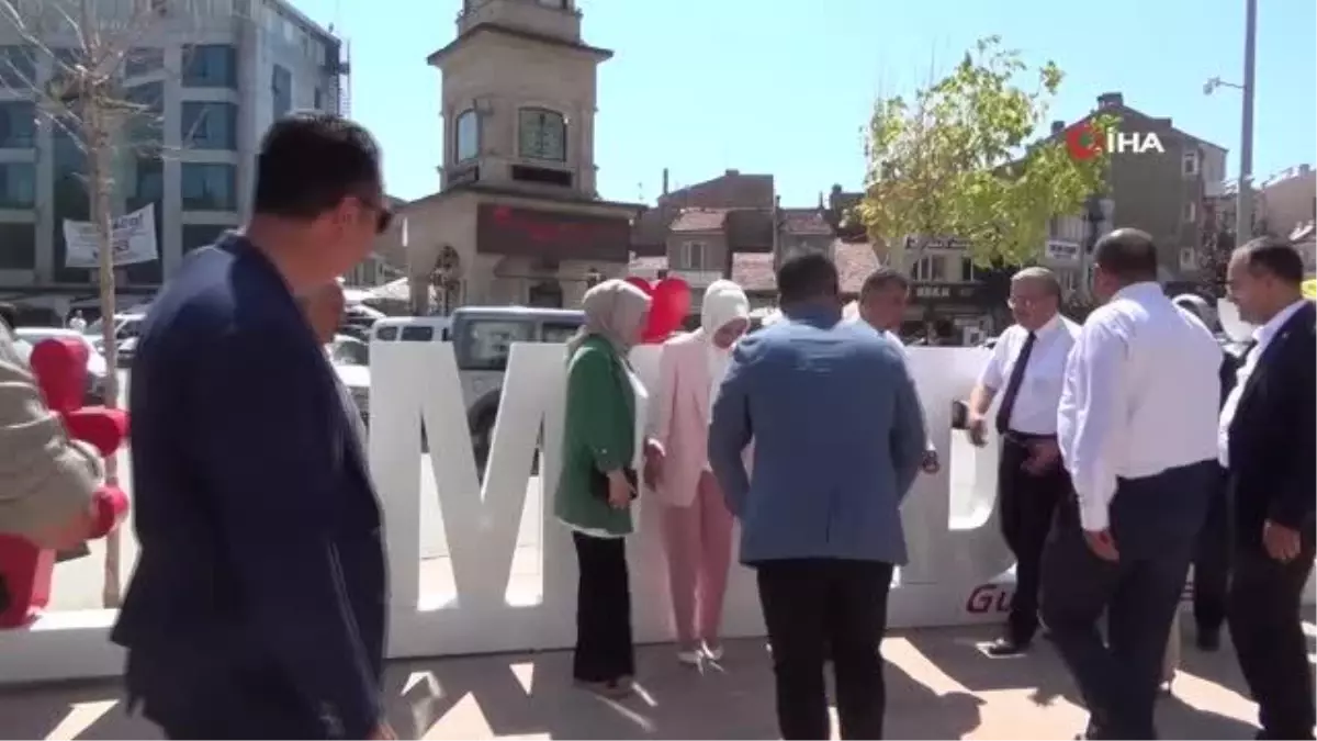 Yeğenini bakan olarak ilk defa karşısında görünce gözyaşlarına hakim olamadı