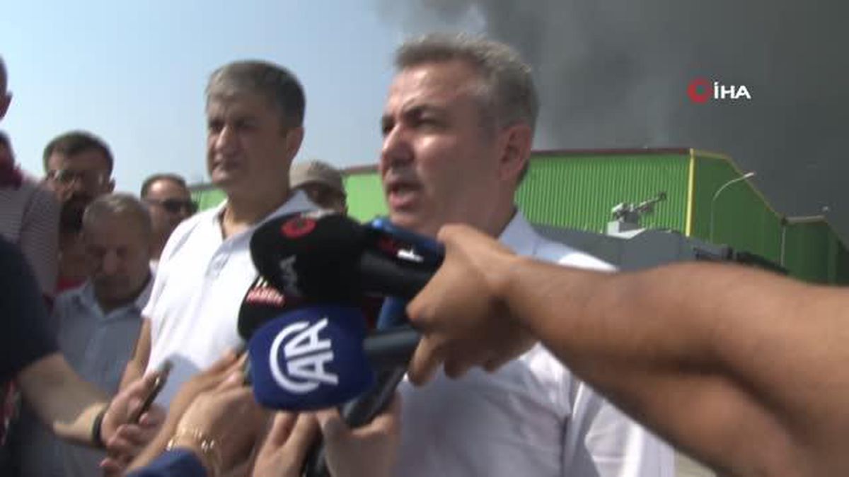 Adana Valisi Elban: 'Yangına müdahale sürüyor, diğer yerlere sıçrama ihtimali azaldı'