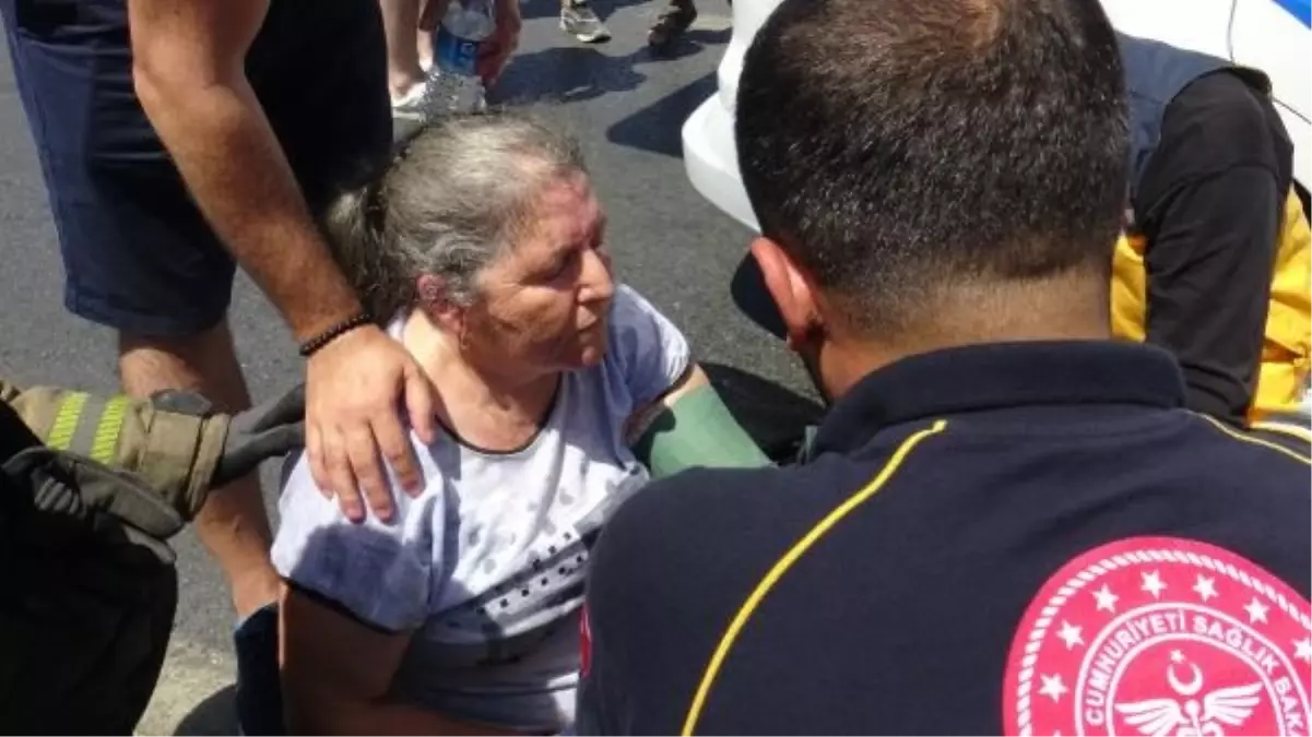 Avcılar'da Kamyon-Otomobil Çarpışması: Yaralılar Var