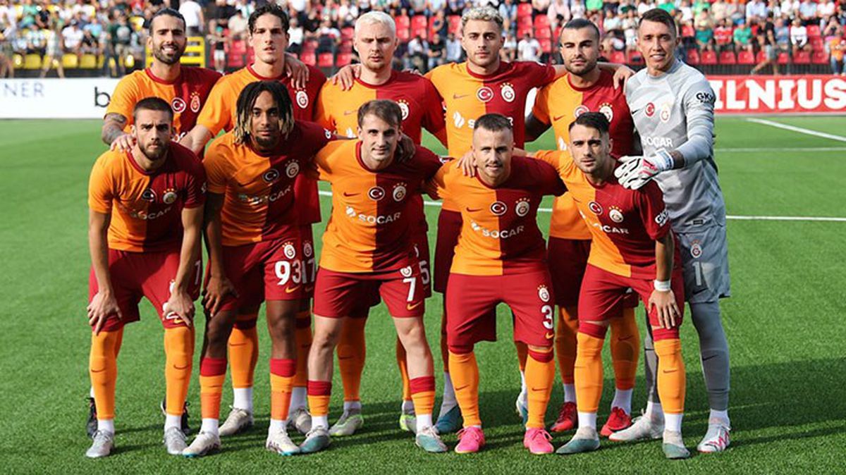 Son Dakika: Galatasaray, Şampiyonlar Ligi'nden elenmesi durumunda Avrupa Ligi play-off turunda Karabağ-Helsinki eşleşmesinin galibi ile rakip olacak