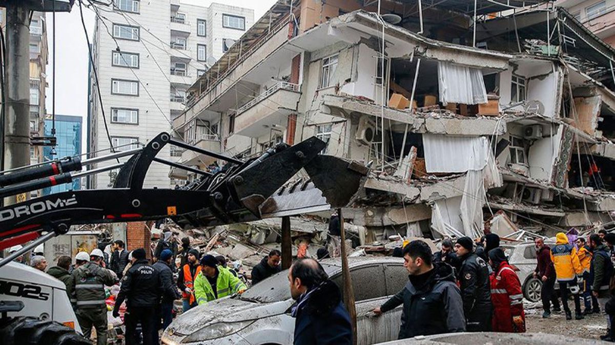 48 kişiye mezar olmuştu! 6 kat izni verilen Sözel Apartman'ın 12 katlı olarak inşa edildiği ortaya çıktı