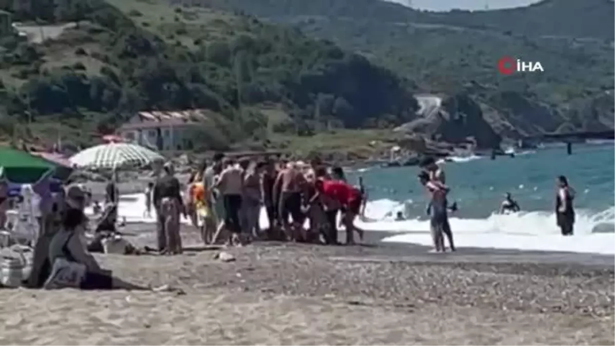 Boğulma Tehlikesi Geçiren Şahıs Vatandaşlar Tarafından Kurtarıldı