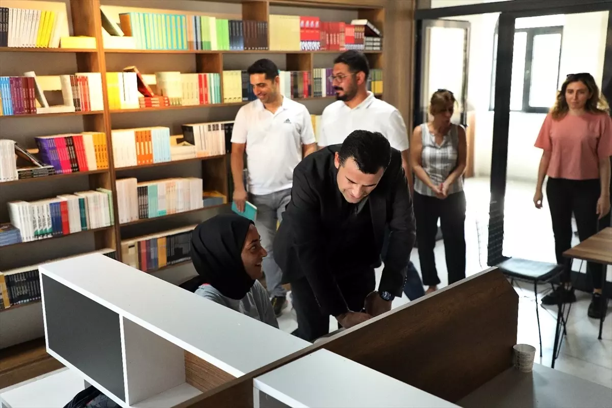 Diyarbakır'da Edebiyat Parkı Hizmete Açıldı