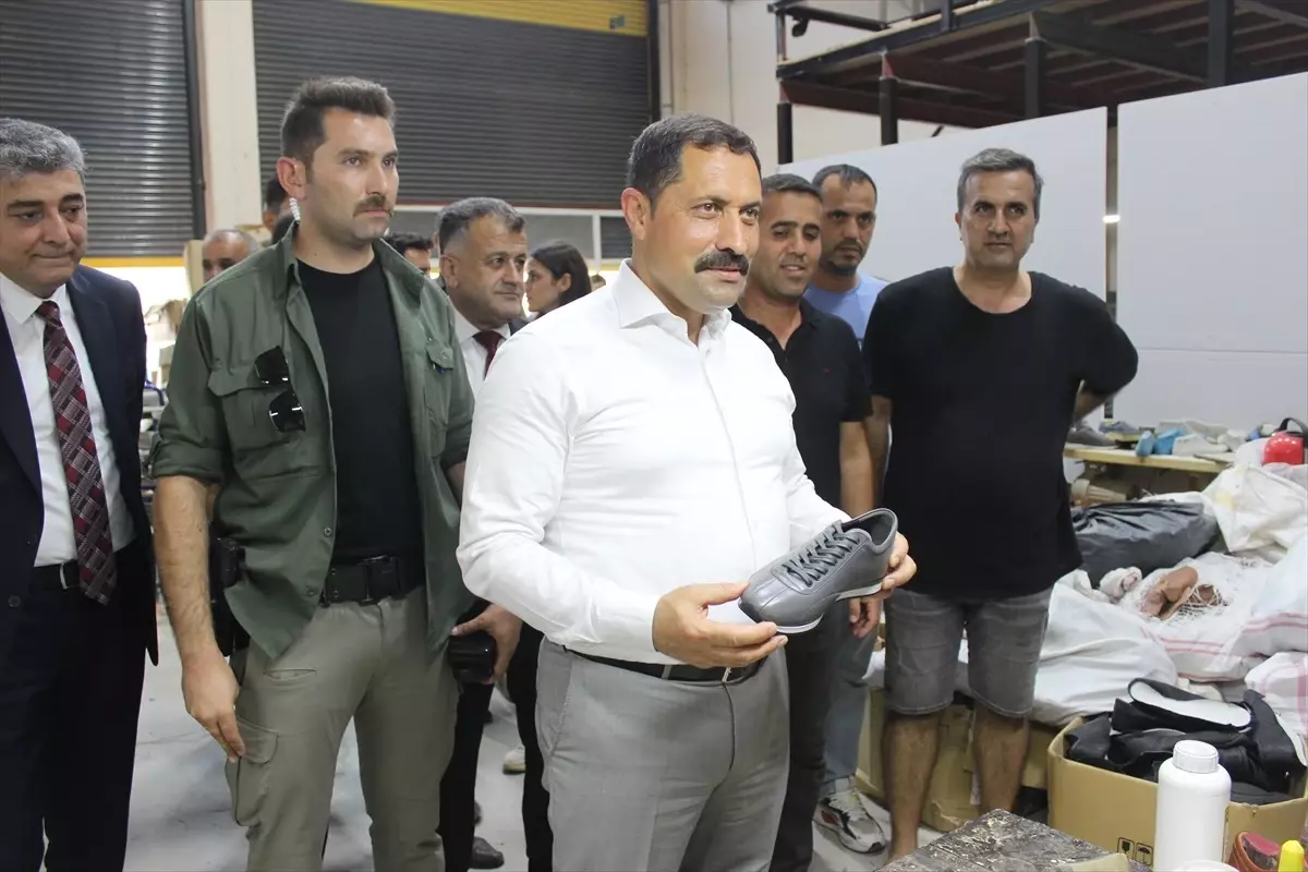Hatay Valisi Mustafa Masatlı, Reyhanlı'da Sanayi Esnafıyla Buluştu
