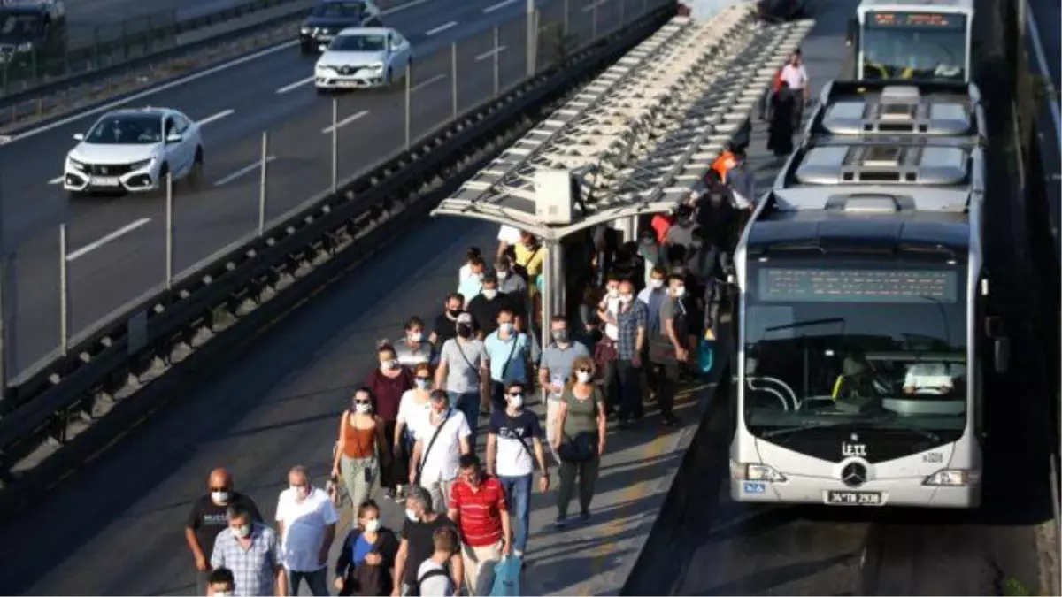 İstanbul'da toplu taşımaya yüzde 51,52 zam!