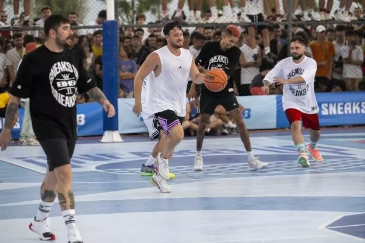 Karşıyaka Bostanlı Basketbol Sahası Smaç Gösterisine Ev Sahipliği Yaptı