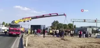 İzmir'de iki tır birbirine girdi: 1 yaralı