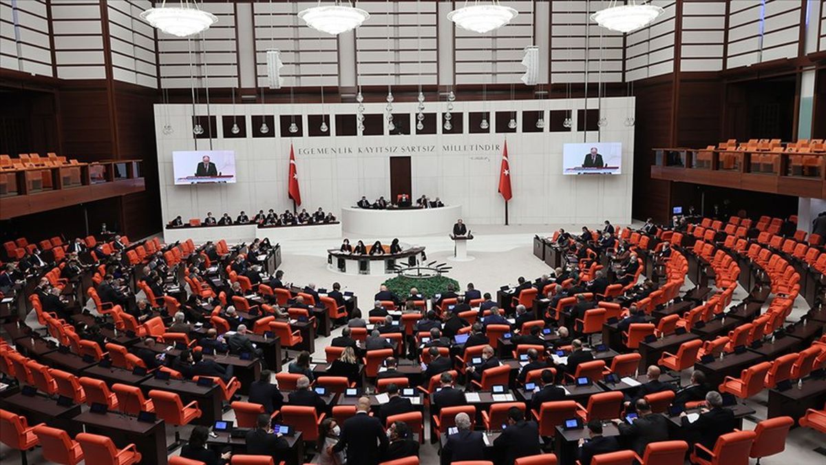 MECLİS OLAĞANÜSTÜ TOPLANIYOR | Meclis neden olağanüstü toplandı, meclis olağanüstü toplantı saat kaçta?