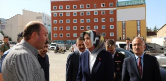 Vali Kübra Güran Yiğitbaşı, şehit Jandarma Astsubay Kıdemli Çavuş Mustafa Tatlı'nın ailesini ziyaret etti