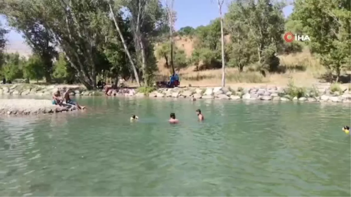 Sıcaktan bunalanlar soluğu Tağar Çayı'nda aldı