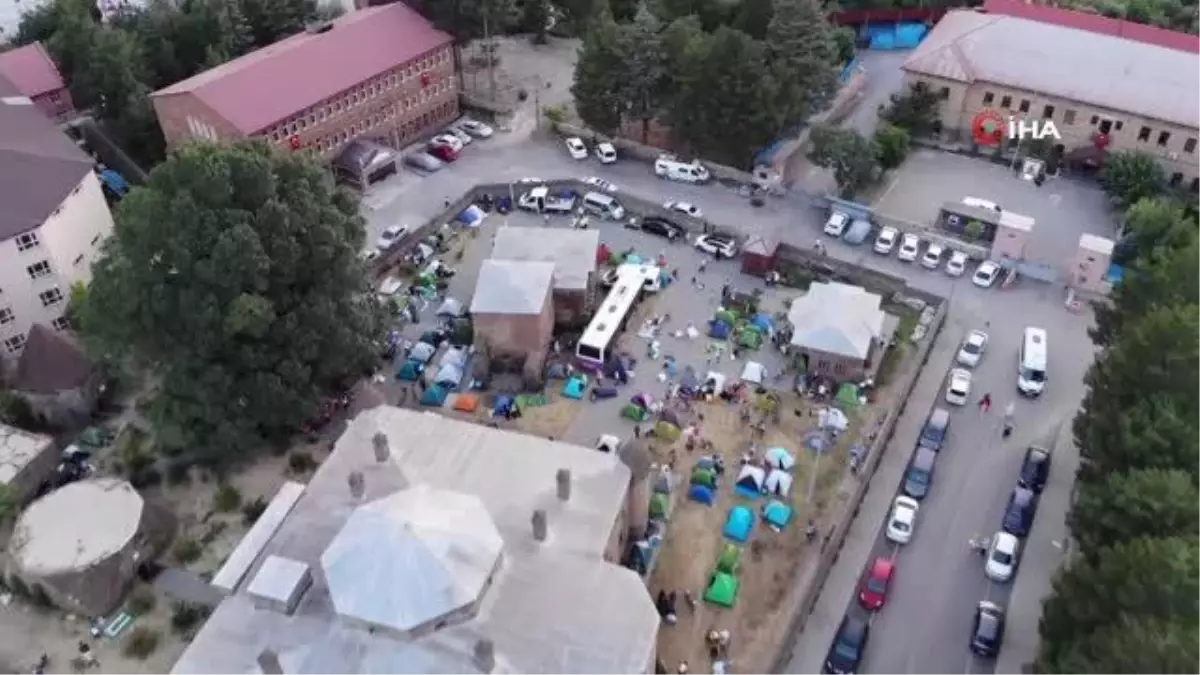 Van Gölü için pedal çeviren bisiklet tutkunları Bitlis'e ulaştı