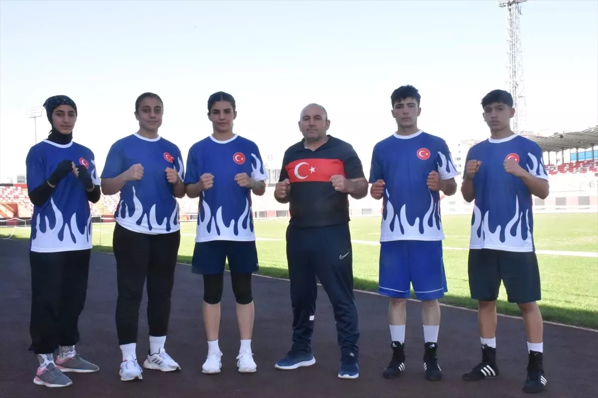 Van'ın milli boksörleri Brezilya ve Çin'de şampiyon olmak için çalışıyor