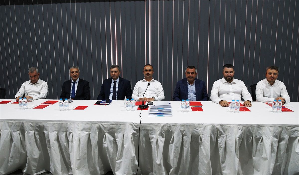 Sanayi ve Teknoloji Bakanı Malatya'da Sanayicilerle Buluştu