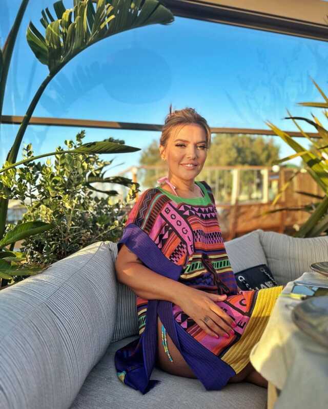 Demet Akalın'dan MasterChef Tahsin'e 'İticisin' tepkisi! Yarışmacıdan cevap gecikmedi Demet Akalın'dan MasterChef Tahsin'e 'İticisin' tepkisi! Yarışmacıdan cevap gecikmedi