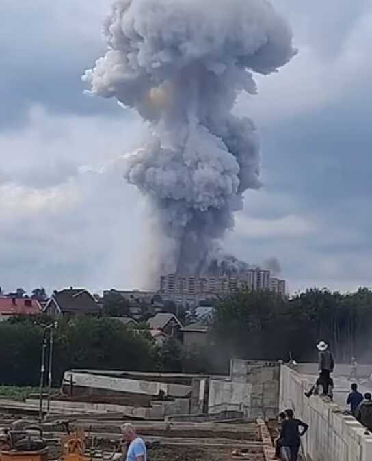 Savaş Putin'in kapısına dayandı! Moskova'daki fabrika saldırısında 45 kişi yaralandı Savaş Putin'in kapısına dayandı! Moskova'daki fabrika saldırısında 45 kişi yaralandı