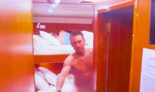 TV Şovunda cinsel saldırı skandalı! Erkek yarışmacı, kadın yarışmacının yatağına çıplak şekilde girmeye çalıştı TV Şovunda cinsel saldırı skandalı! Erkek yarışmacı, kadın yarışmacının yatağına çıplak şekilde girmeye çalıştı