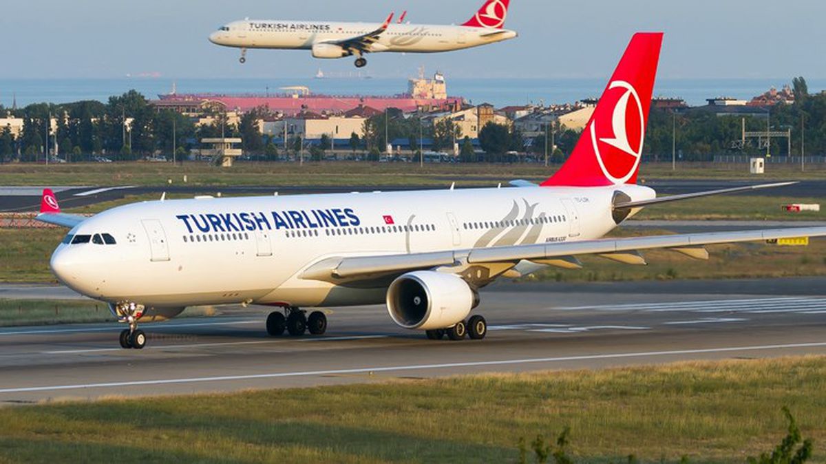 Uçak biletlerinde tavan fiyat 2 bin 500 TL'ye yükseltildi