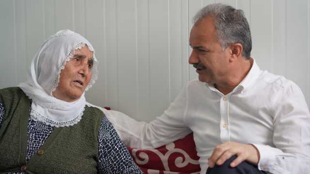 Adıyaman Belediyesi, İhtiyaç Sahiplerine Tekerlekli Sandalye Hediye Etti