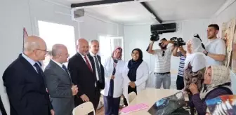 Bakan Şimşek Adıyaman'da depremzedelerle buluştu