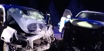 Burdur'da Otomobil Çarpışması: 1 Ölü, 2 Yaralı