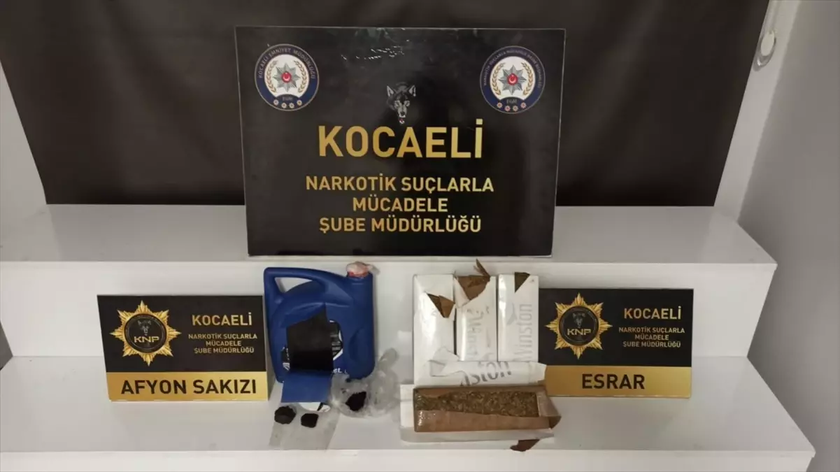 Kocaeli'de durdurulan tırda 8,5 kilogram uyuşturucu ele geçirildi