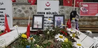 Şehit Eren Bülbül'ün annesi: Evladımın şehadet şerbetini içtiği yerden her gün geçiyorum