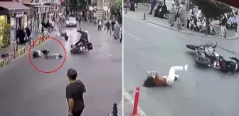 Skuterla motosiklet çarpıştı, 2 kız çocuğu takla atıp yere savruldu! Kaza anbean kamerada