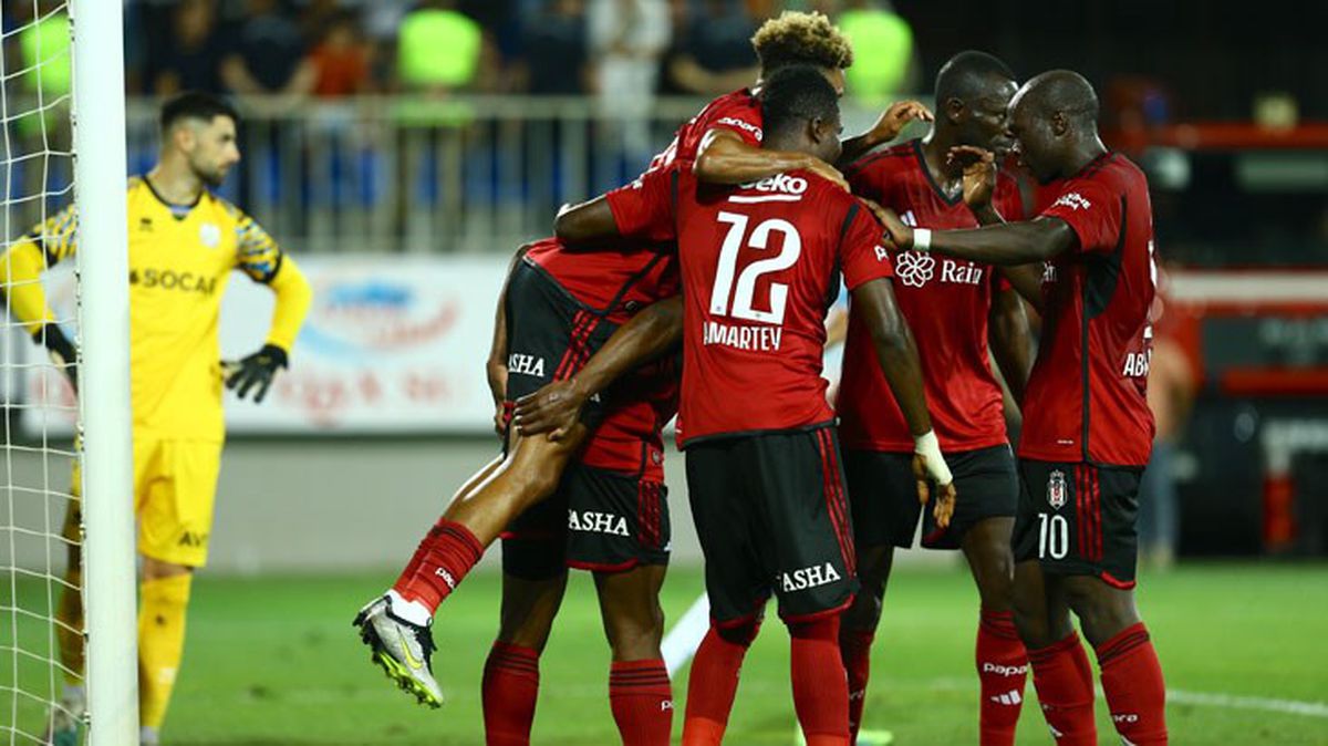 Son Dakika: UEFA Konferans Ligi 3. Tur ilk maçında Beşiktaş, Neftçi Bakü'yü deplasmanda 3-1 mağlup etti
