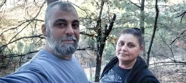 Mahallenin örnek çifti evlerinin bahçesinde ölü bulundu! 0lanları duyan komşular inanamıyor Mahallenin örnek çifti evlerinin bahçesinde ölü bulundu! 0lanları duyan komşular inanamıyor