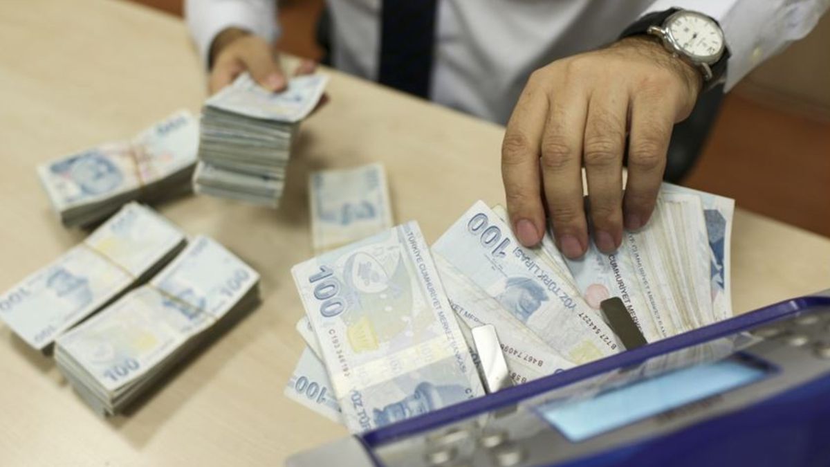 10 yıl prim ödeyene erken emeklilik yolu açılıyor! 3600, 4500 ve 5400 günden aylık bağlatma şartları