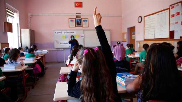 Ara tatil ne zaman 2024? İlkokul, ortaokul ve lise ara tatil tarihleri!