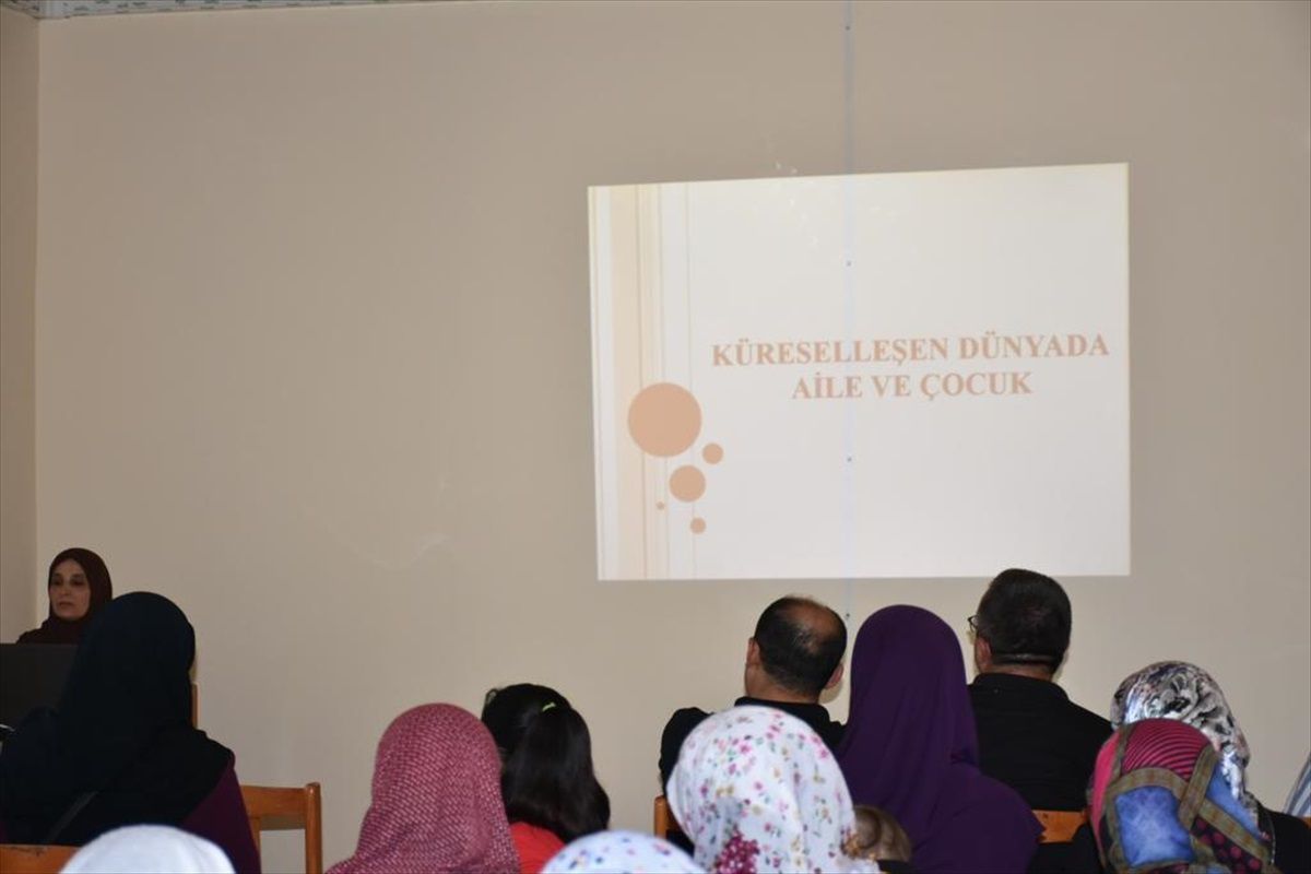Çorum'un İskilip ilçesinde kadınlara yönelik konferans düzenlendi
