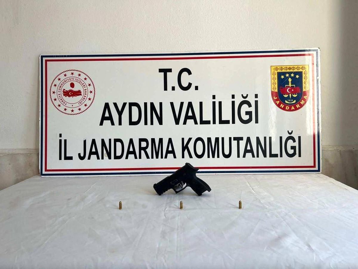 Didim'de Uyuşturucu Operasyonu: Şüphelilerin Üzerinde Uyuşturucu Madde ve Ruhsatsız Tabanca Bulundu