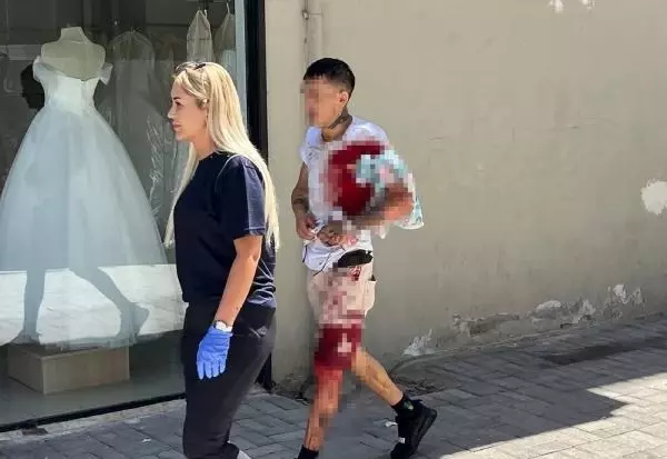 Kıskançlık krizine giren eski sevgili, evdeki tamirciyi bıçakladı