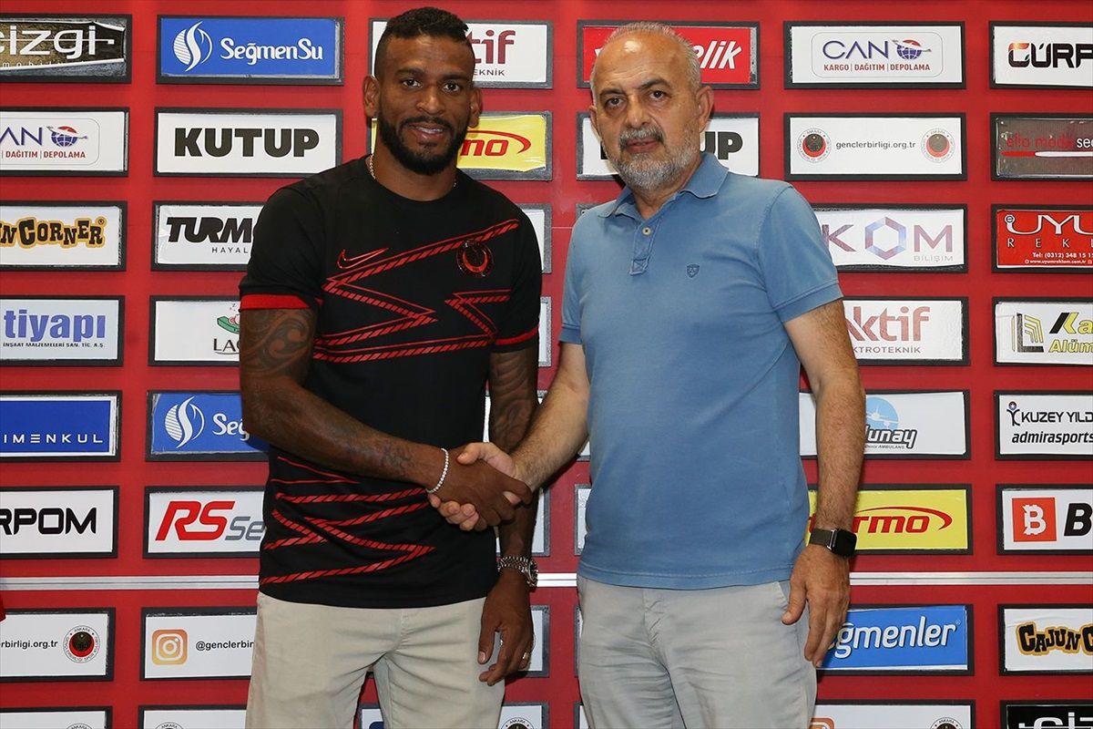 Gençlerbirliği, sol kanat oyuncusu Amilton Minervino da Silva'yı transfer etti