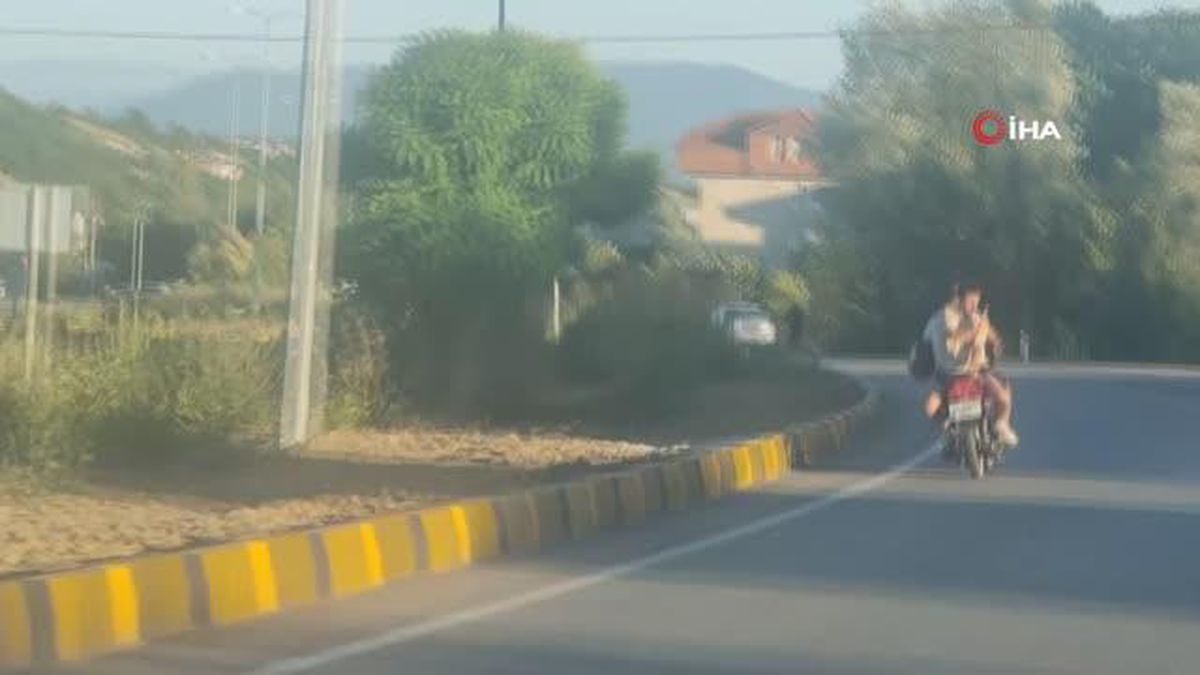 Motosiklet Üzerinde Ters Yolculuk Kamerada