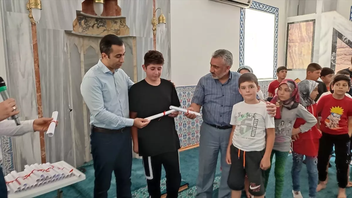 Sarıoğlan'da Yaz Kur'an Kursu Tamamlandı