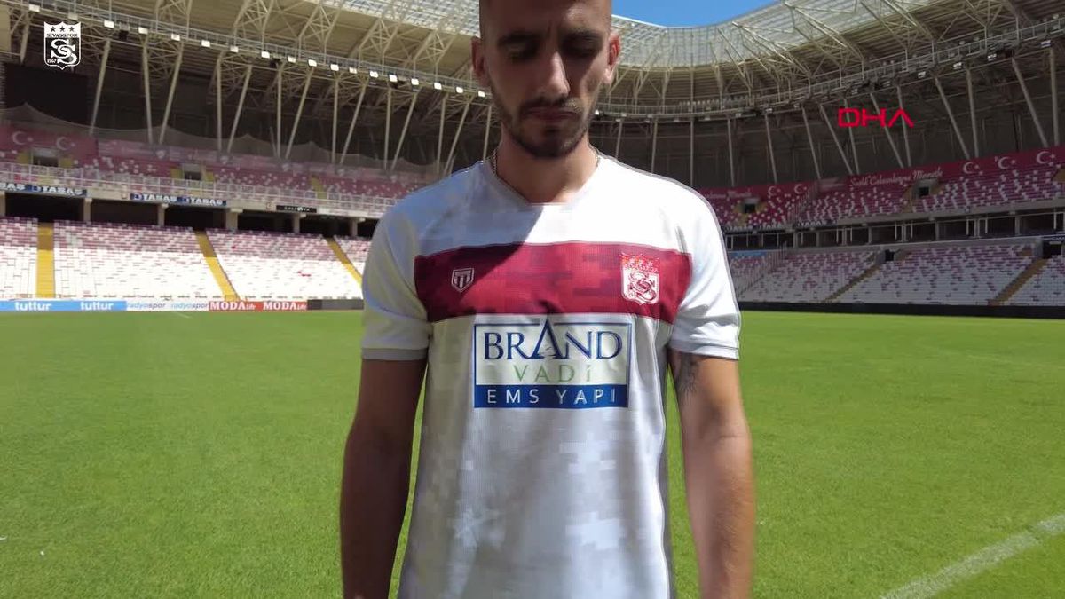 SPOR Sivasspor, Achilleas Poungouras'la 2 yıllık sözleşme imzaladı