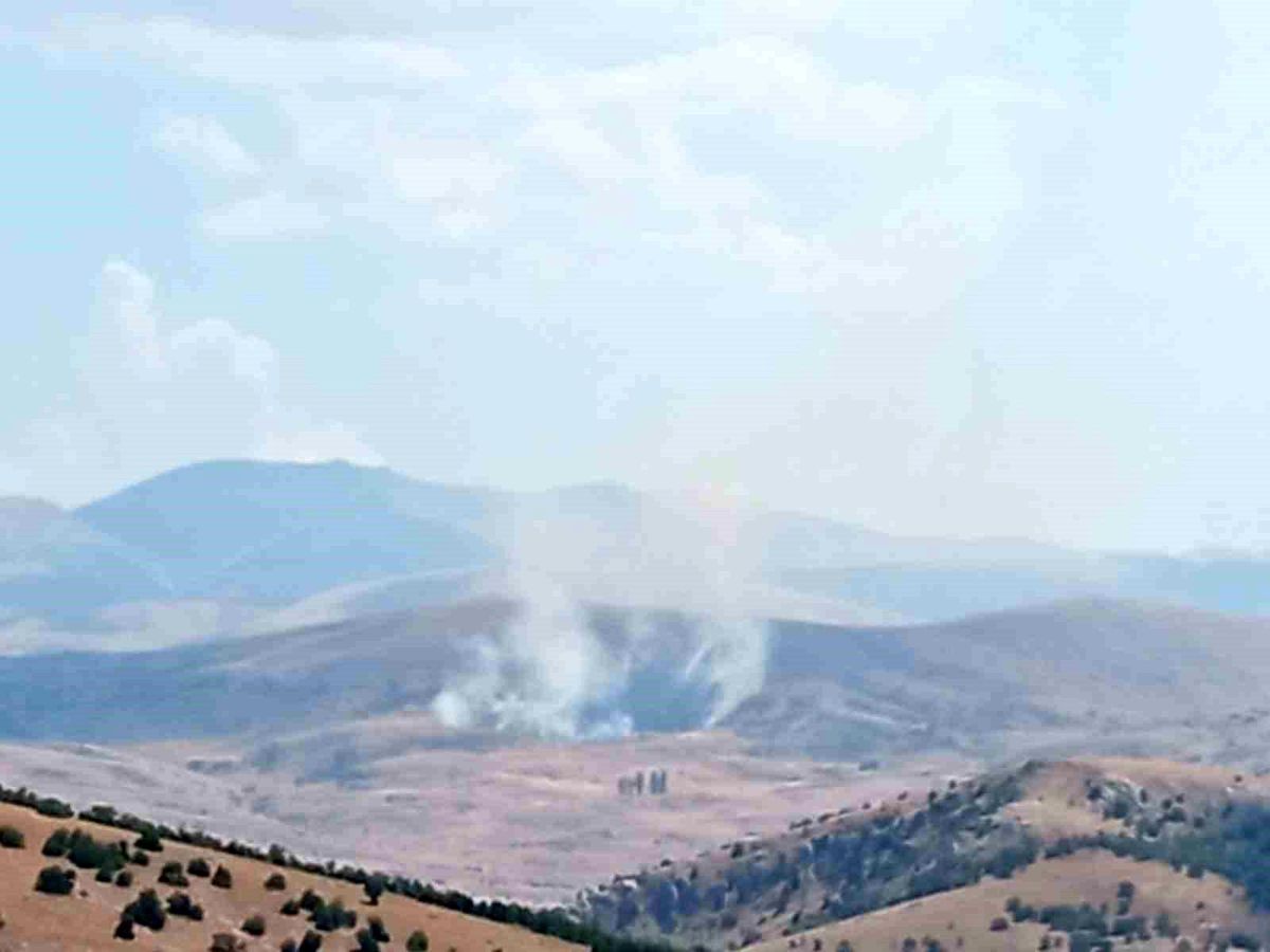 Kayseri Develi'de Anız Yangını Çıktı
