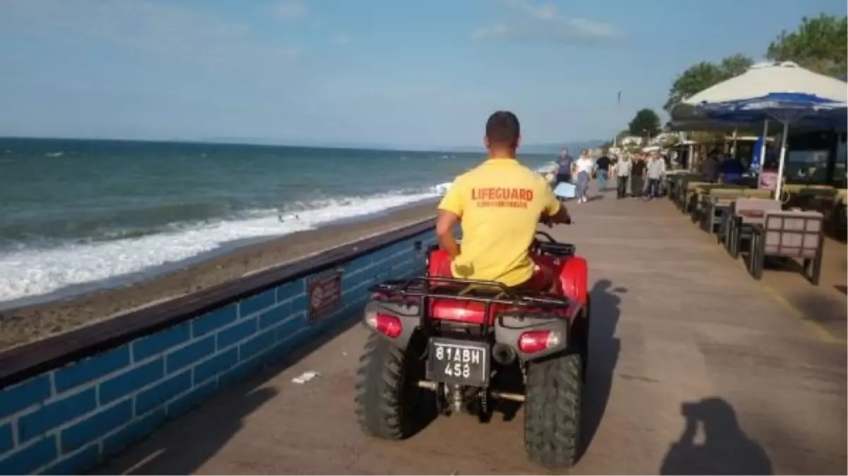 Akçakoca'da Denize Giriş Yasaklandı