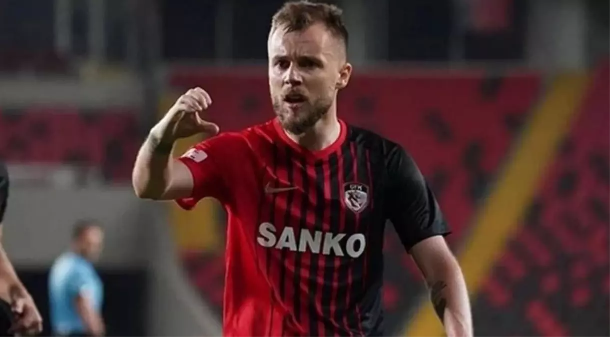 Alexandru Maxim neden kırmızı kart gördü? Maxim çift sarıdan mı yoksa doğrudan mı kırmızı kart yedi?