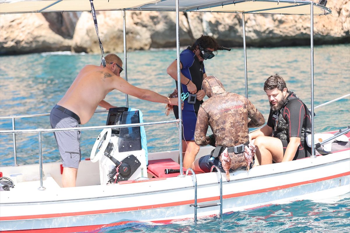 Antalya'da Aslan Balığı Avlama Yarışması Düzenlendi
