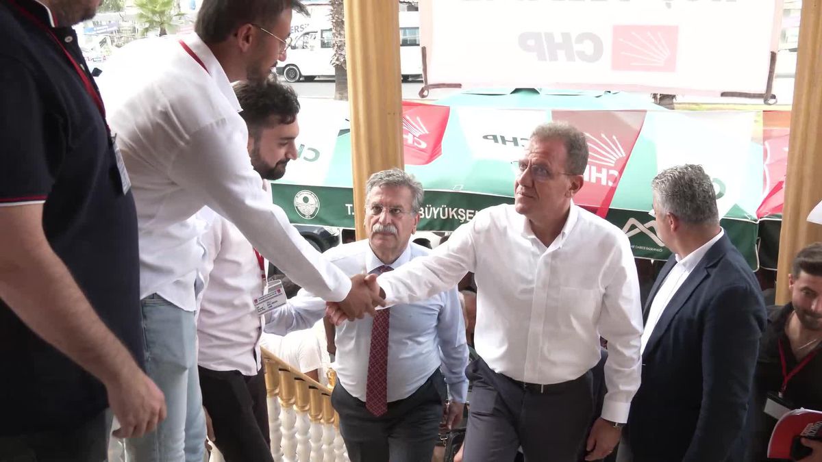 Başkan Seçer, CHP Akdeniz İlçe Kongresi'ne Katıldı: 'Chp 13 İlçede İddia Ortaya Koyacak ve Çoğunluğunu da Kazanacak'