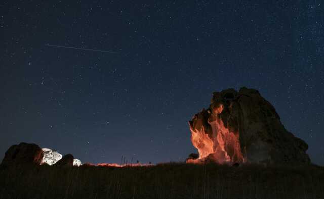 Her şey Perseid meteor yağmurunu izleyebilmek için! Türkiye'nin dört bir yanında vatandaşlar geceyi karanlık tepelerde geçirdi