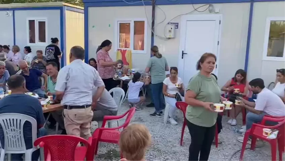 Pir Sultan Abdal Kültür Derneği Malatya Şubesi Aşure Lokması Etkinliği