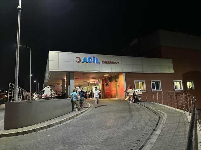 Uyuşturucu etkisindeki genç 'Beni uzaylılara öldürtecek' diyerek annesine satırla saldırdı