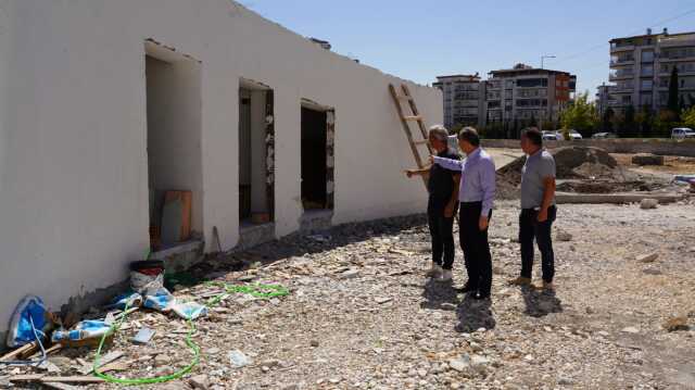 Adıyaman Belediye Başkanı Kılınç, Milli Mücadele Parkı İnşaatını İnceledi Adıyaman Belediye Başkanı Kılınç, Milli Mücadele Parkı İnşaatını İnceledi