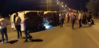Ağrı'da Otomobil ile Minibüs Çarpıştı: 5 Aylık Bebek Hayatını Kaybetti, 16 Kişi Yaralandı